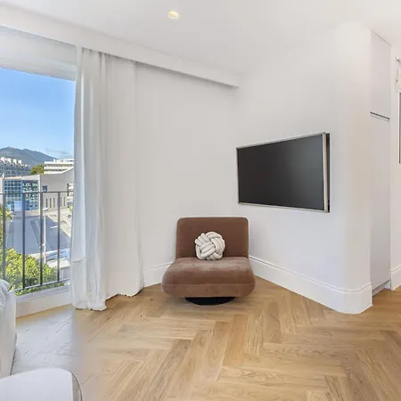 Aries Modern Retreat Scandi Design Near Puerto Banus דירה