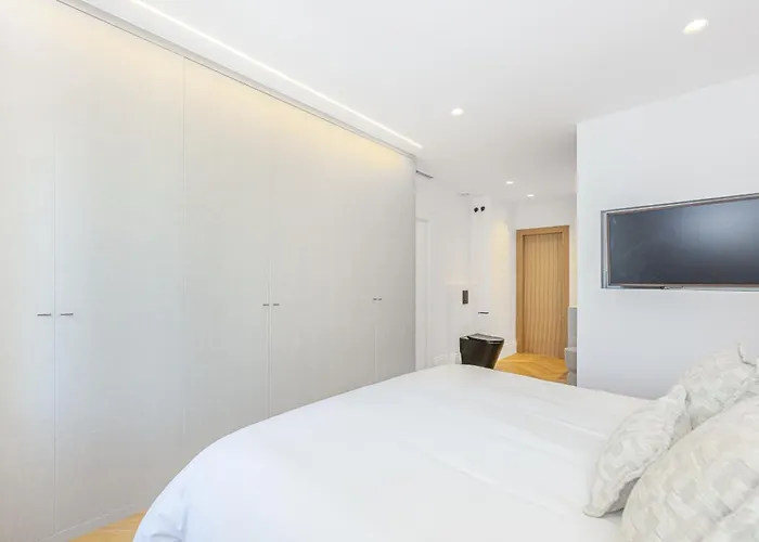 Aries Modern Retreat Scandi Design Near Puerto Banus דירה *